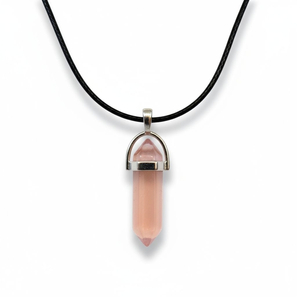 NWT Beautiful Boho Rose Quartz Bullet Crystal Pendant Leather Cord Necklace!